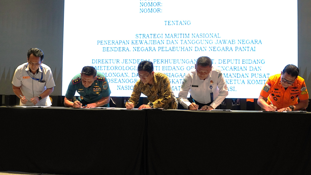 INDONESIA PERKUAT KESIAPAN HADAPI AUDIT IMSAS 2025 MELALUI HIGH LEVEL MEETING DAN PENANDATANGANAN NATIONAL MARITIME STRATEGY