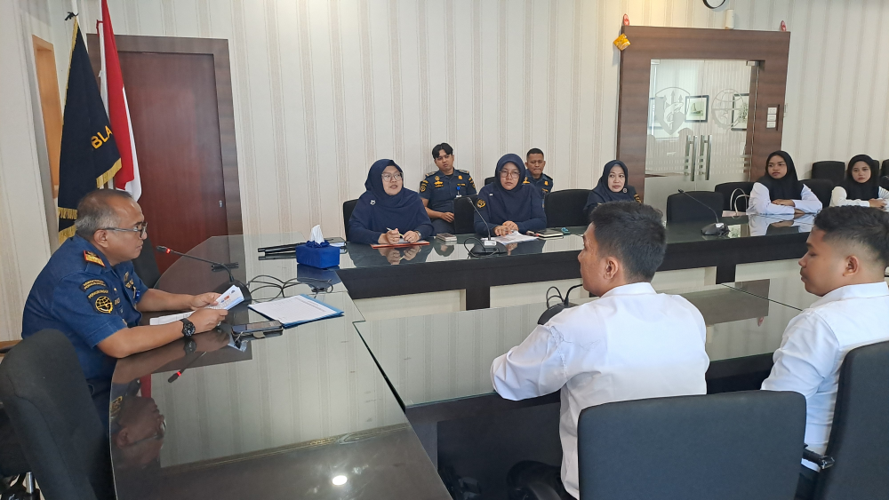 KEPALA KANTOR KSOP KELAS I DUMAI MENERIMA LAPOR DIRI DARI CPNS KEMENHUB TAHUN ANGGARAN 2024