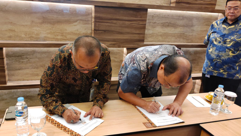 Penandatanganan Perjanjian Kerja Sama Antara KANTOR KSOP Kelas I Dumai dengan PT. IVO MAS TUNGGAL tentang Penggunaan Perairan Terminal Khusus PT. IVO MAS TUNGGAL dan Penandatanganan Perjanjian Kerja Sama antara Kantor KSOP Kelas I Dumai dengan PT. OLEOKIM