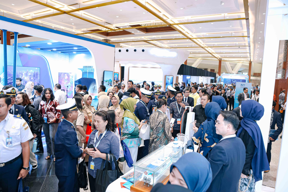 Menko AHY Buka Ajang Indonesia Maritime Week 2025