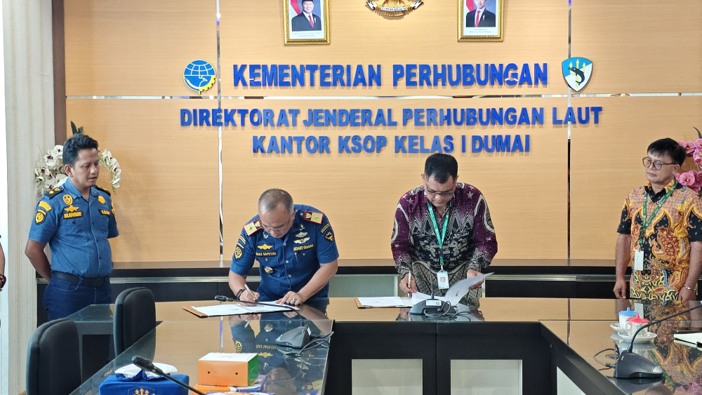 Penandatanganan Perjanjian Kerja Sama Antara Kantor Kesyahbandaran dan Otoritas Pelabuhan Kelas I Dumai dengan Terminal Khusus PT. Sari Dumai Sejati dan Terminal Khusus PT. Semesta Alam Permai, tentang Penggunaan Perairan dan Pelayanan Kepentingan&nbsp;Umum&nbsp;Se
