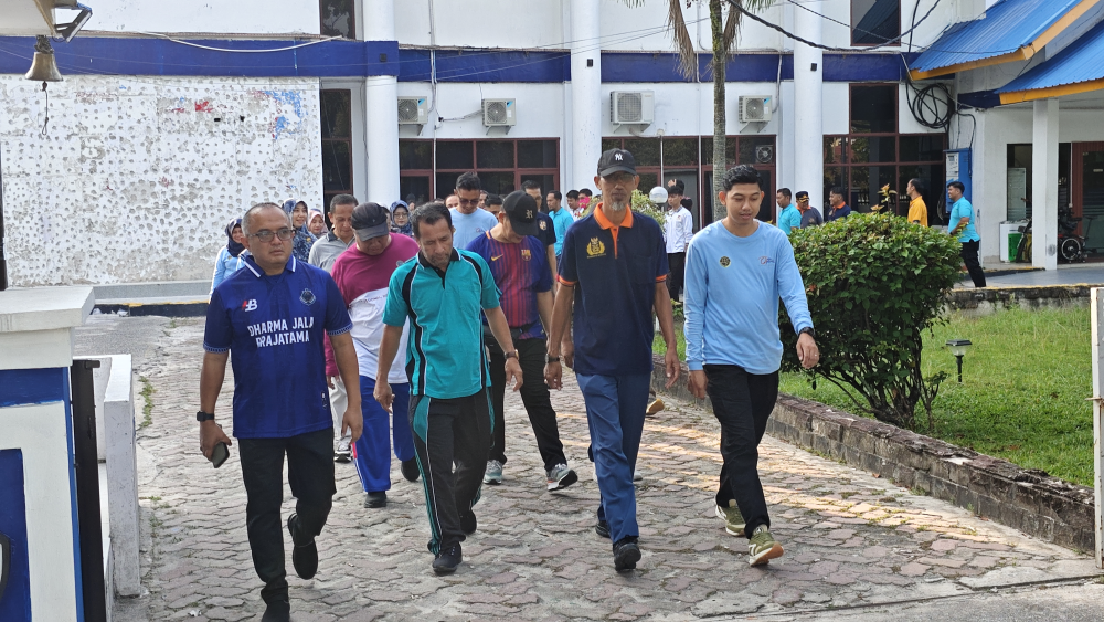 KEGIATAN JALAN SANTAI KANTOR KSOP KELAS I DUMAI