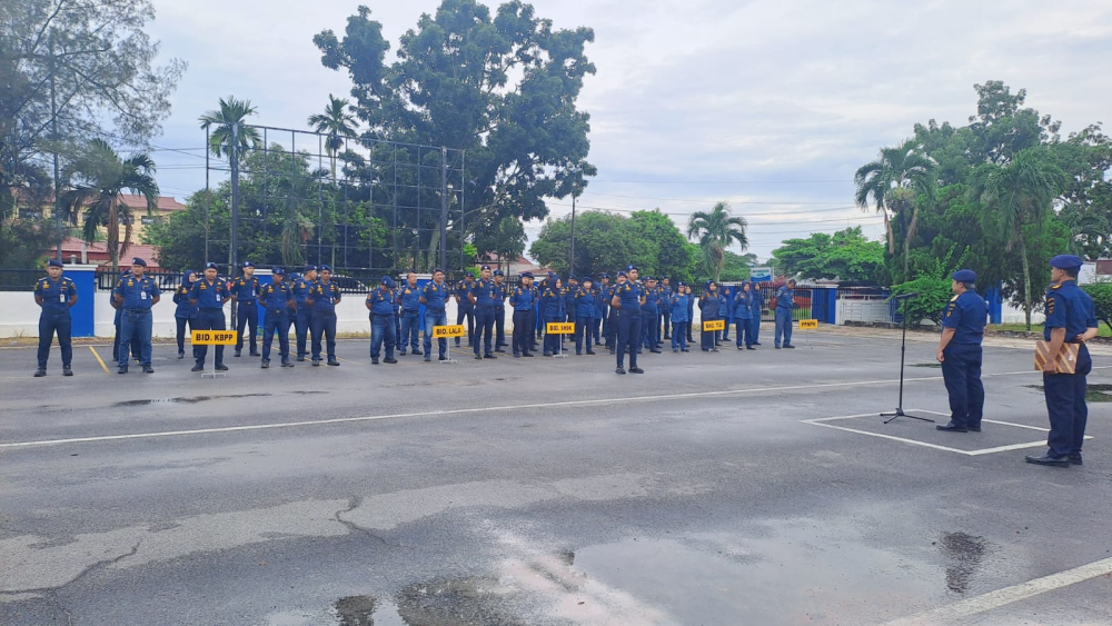 KEGIATAN APEL PAGI DI KANTOR KSOP KELAS I DUMAI