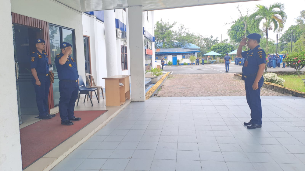 KEGIATAN APEL PAGI DI KANTOR KSOP KELAS I DUMAI