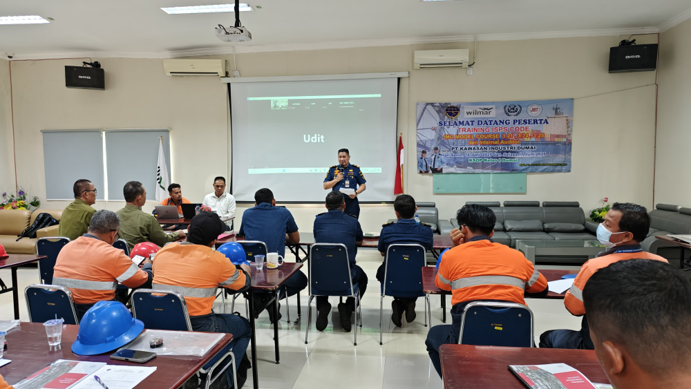 Kegiatan Training IMO Model Course 3.24, 3.25 dan Internal Audit di Terminal Khusus PT. Kawasan Industri Dumai Tahun 2025.