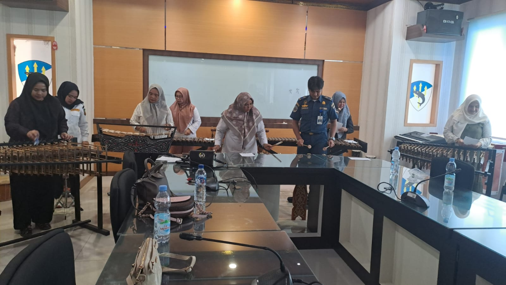 DWP KANTOR KSOP KELAS I DUMAI LATIHAN ALAT MUSIK TRADISIONAL