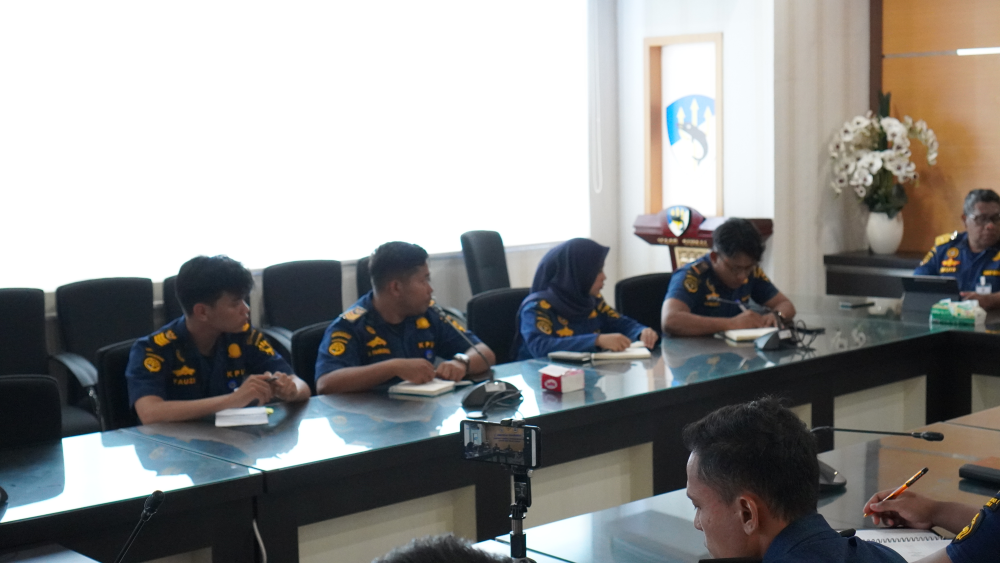RAPAT PEMBAHASAN USULAN REVISI PERAIRAN WAJIB PANDU KELAS I DUMAI