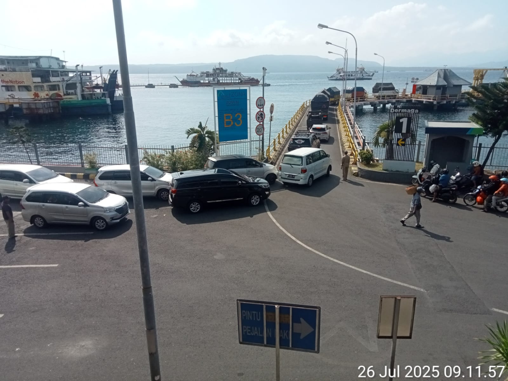 Kemenhub Pastikan Penyeberangan di Ketapang Berjalan Normal Meski Jalur Gumitir Ditutup Akibat Perbaikan Jalan
