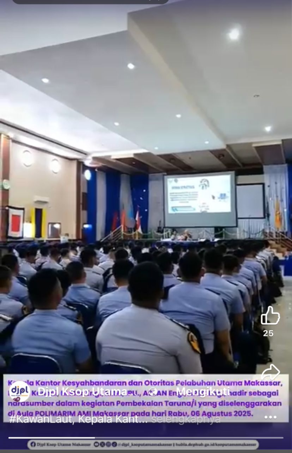 Kepala Kantor Kesyahbandaran dan Otoritas Pelabuhan Utama Makassar, Ir. Jon Kenedi, M.Mar.Eng., M.M., IPU., ASEAN Eng., APEC Eng., hadir sebagai narasumber dalam kegiatan Pembekalan Taruna/i yang diselenggarakan di Aula POLIMARIM AMI Makassar