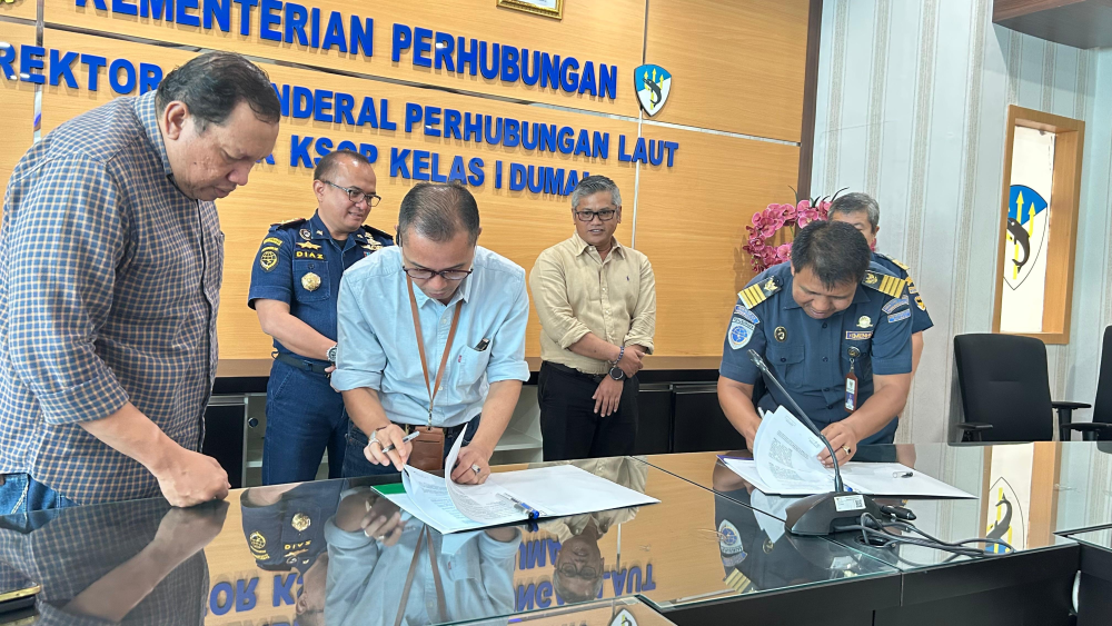 PENANDATANGANAN PERJANJIAN KERJA SAMA ANTARA KANTOR KESYAHBANDARAN DAN OTORITAS PELABUHAN KELAS I DUMAI DENGAN PT. PELABUHAN INDONESIA (PERSERO) REGIONAL 1 DUMAI TENTANG PELAYANAN JASA PEMANDUAN DAN PENUNDAAN KAPAL DI LUAR PERAIRAN WAJIB PANDU KELAS I