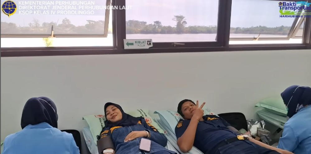 Bakti Sosial dalam rangka Hari Perhubungan Nasional 2025, &nbsp;KSOP Kelas IV Probolinggo bersama Insan Maritim menggelar kegiatan donor darah.