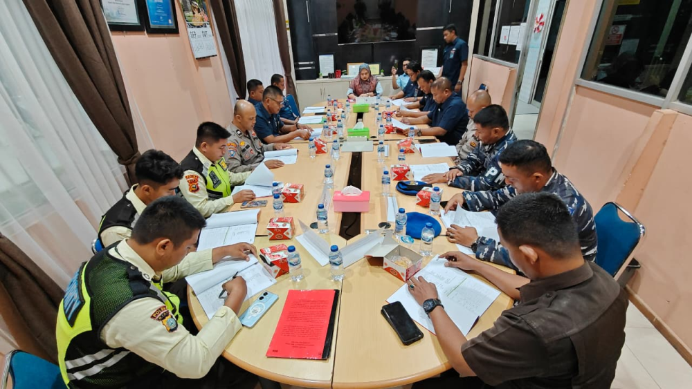 KANTOR KSOP KELAS I DUMAI MEMBUKA KEGIATAN PELAKSANAAN TABLE TOP EXCERCISE ISPS CODE DI TERMINAL KHUSUS  PT SEMEN PADANG DUMAI TAHUN 2025