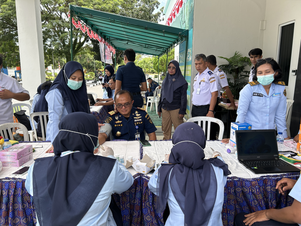Dalam Rangka Memperingati Hari Perhubungan Nasional Tahun 2025 Kantor KSOP Kelas I Dumai Mengikuti Kegiatan Bakti Sosial Pemeriksaan Kesehatan Gratis Di Distrik Navigasi Tipe A Kelas I Dumai
