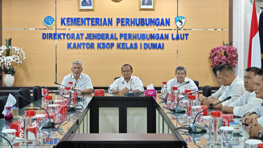 Penandatanganan Adendum Perjanjian Kerja Sama Antara Kantor Kesyahbandaran dan Otoritas Pelabuhan Kelas I Dumai dengan PT. Kawasan Industri Dumai Tentang Penggunaan Perairan di Terminal Khusus PT. Kawasan Industri Dumai