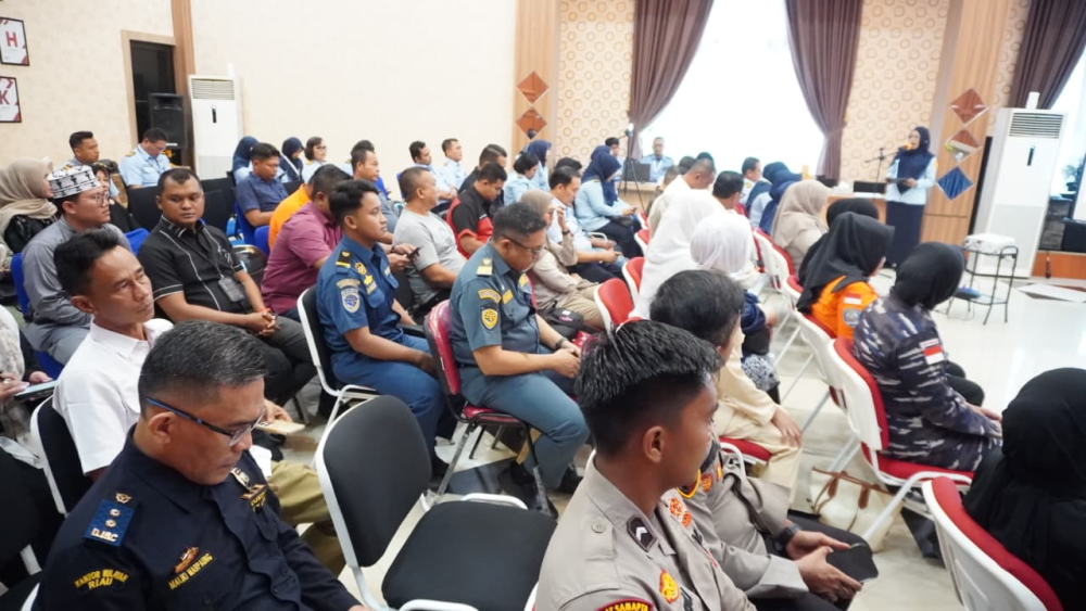 Kantor Kesyahbandaran dan Otoritas Pelabuhan Kelas I Dumai menghadiri undangan Kegiatan Sosialisasi Aplikasi All Indonesia bagi Pelaku Perjalanan Internasional oleh Balai Kekarantinaan Kesehatan Kelas I Dumai, di Aula Kantor Pengawasan dan Pelayanan Bea d