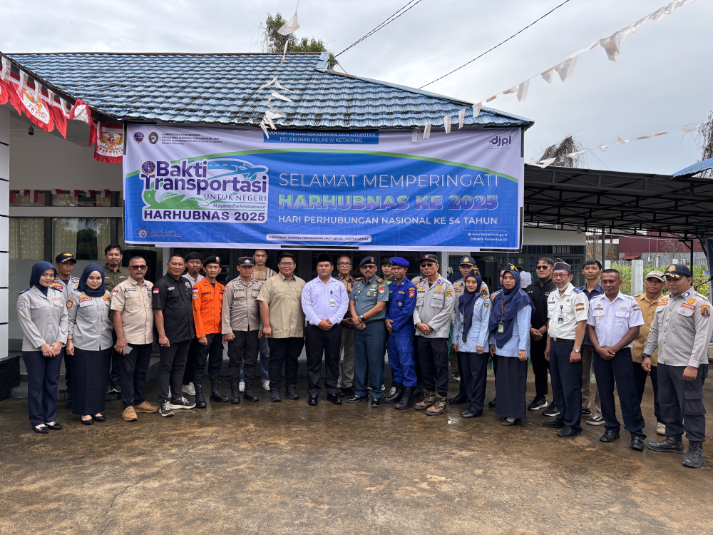 Peringati Harhubnas 2025, KSOP Ketapang Selenggarakan Sosialisasi dan Bakti Sosial