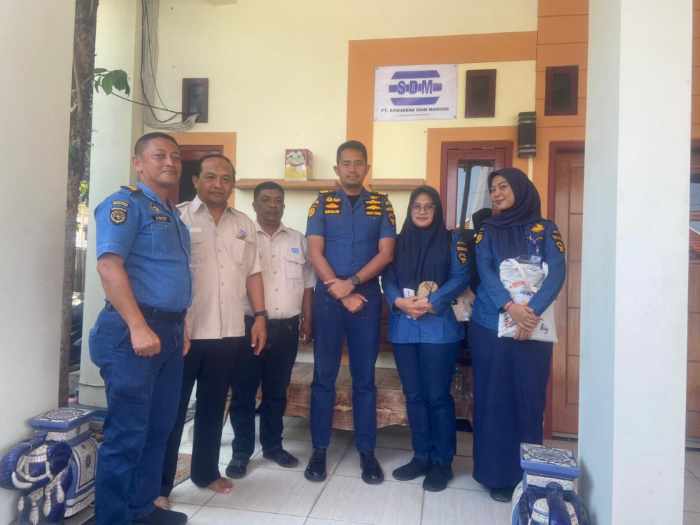 TIM MONEV INAPORTNET KUNJUNGI PERUSAHAAN UJT DI PELABUHAN PROBOLINGGO