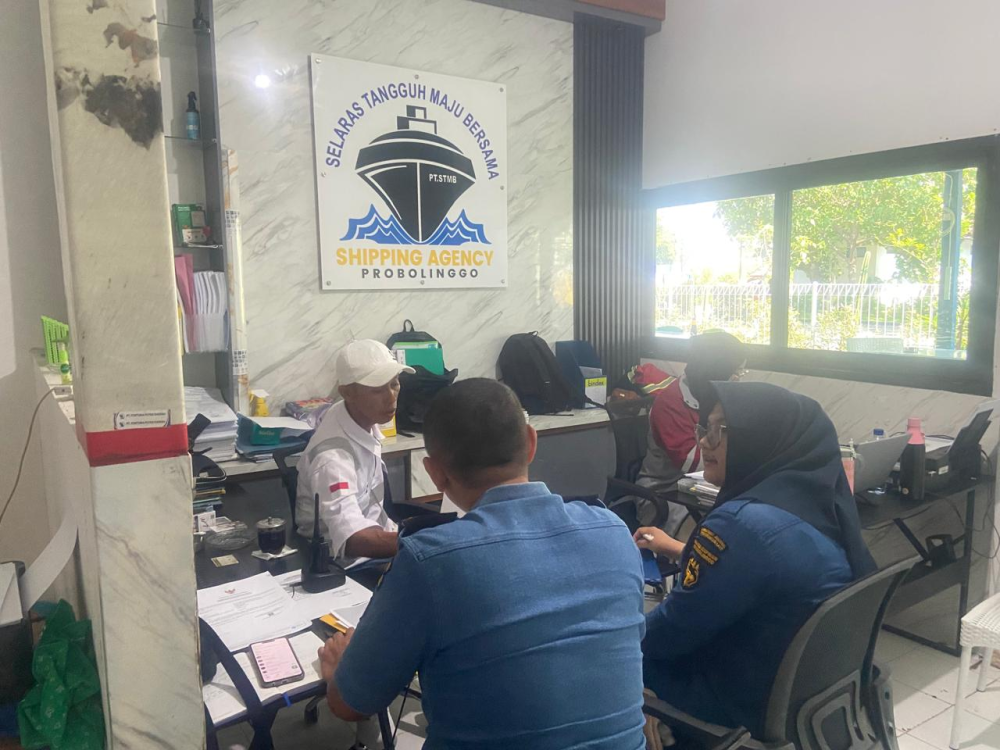 TIM MONEV INAPORTNET KUNJUNGI PERUSAHAAN UJT DI PELABUHAN PROBOLINGGO