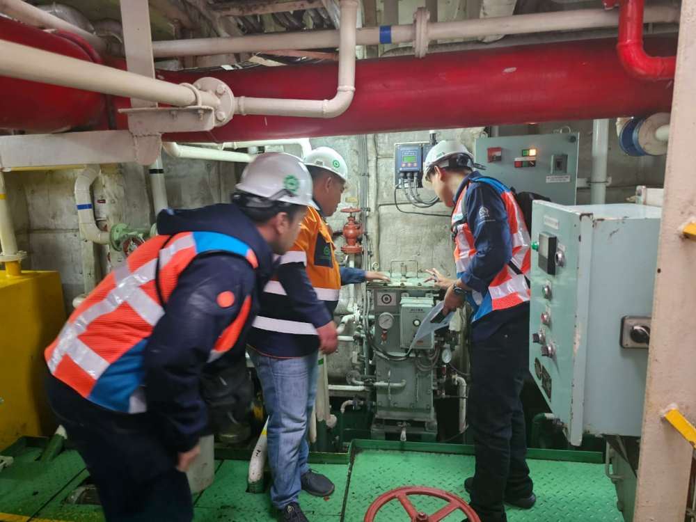 Rapat Pemeriksaan Fisik dan Verifikasi Dokumen Sarana dan Prasarana Pemanduan Kapal PT Pelabuhan Indonesia (Persero) dan Peninjauan Lapangan Dalam Rangka Perluasan Perairan Wajib Pandu (PWP) Kelas I Dumai Pelabuhan Dumai.