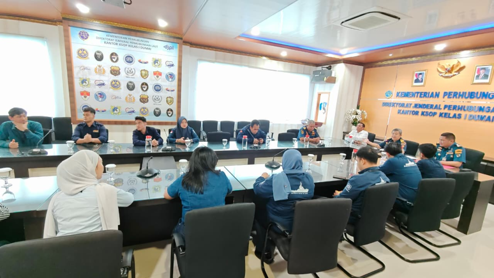 Rapat Pemeriksaan Fisik dan Verifikasi Dokumen Sarana dan Prasarana Pemanduan Kapal PT Pelabuhan Indonesia (Persero) dan Peninjauan Lapangan Dalam Rangka Perluasan Perairan Wajib Pandu (PWP) Kelas I Dumai Pelabuhan Dumai.