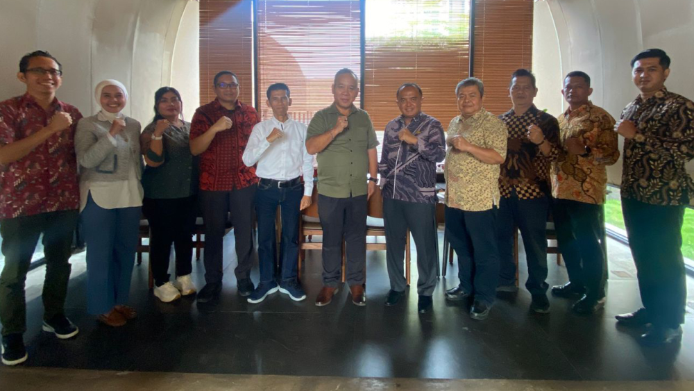 Penandatanganan Adendum Perjanjian Kerja Sama Antara Kantor Kesyahbandaran dan Otoritas Pelabuhan Kelas I Dumai dengan PT Pacific Indopalm Industries Tentang Penggunaan Perairan di Terminal Khusus PT Pacific Indopalm Industries