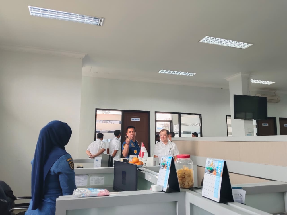 KUNJUNGAN KERJA KEPALA BIRO HUKUM KE KSOP KELAS IV PROBOLINGGO