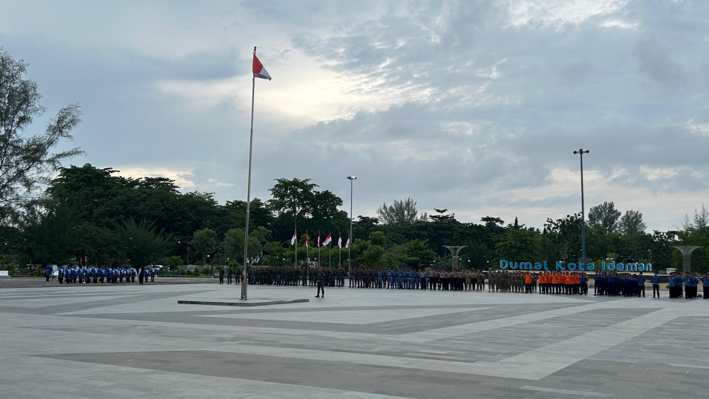 KANTOR KSOP KELAS I DUMAI MENGIKUTI UPACARA DALAM RANGKA MEMPERINGATI HARI KESAKTIAN PANCASILA TAHUN 2025 DI LAPANGAN TAMAN BUKIT GELANGGANG KOTA DUMAI