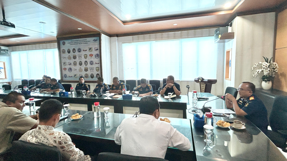 KONSULTASI/STUDI BANDING DPRD KABUPATEN AGAM DI KANTOR KSOP KELAS I DUMAI
