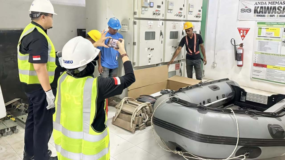 KANTOR KSOP KELAS I DUMAI MELAKUKAN PENDAMPINGAN DALAM RANGKA TINDAK LANJUT PENILAIAN PERSYARATAN PENANGGULANGAN PENCEMARAN, YANG DILAKUKAN OLEH DIREKTORAT KPLP DI TERSUS PT SEMEN PADANG - UNIT PABRIK DUMAI