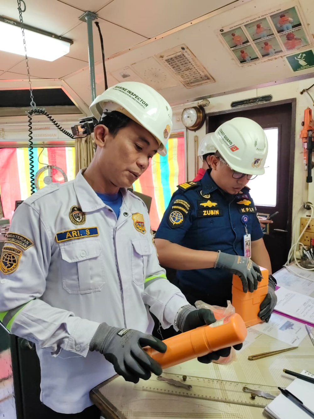 Pemeriksaan TB Patra Tunda 3002: Marine Inspector Bersama Petugas Wilker Ujung Piring Kantor UPP Telaga Biru Pastikan Keselamatan Pelayaran Tetap Nomor Satu