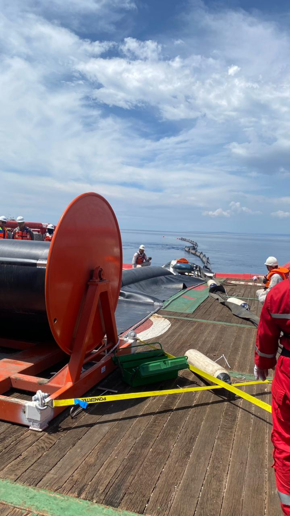 Latihan Bersama Penanggulangan Tumpahan Minyak: Wujud Sinergi dalam Menjaga Keselamatan dan Kelestarian Laut