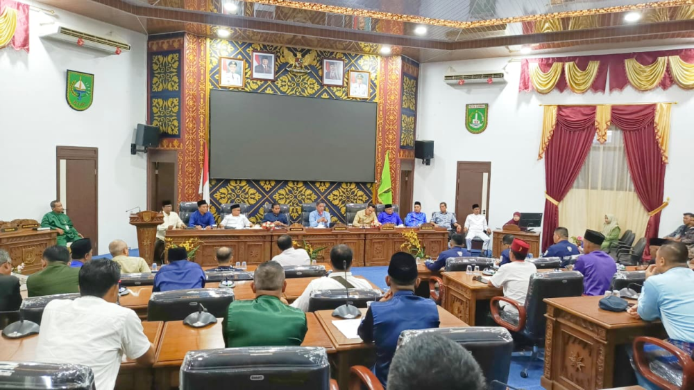 KANTOR KSOP KELAS I DUMAI MENGHADIRI UNDANGAN RAPAT DENGAR PENDAPAT DI GEDUNG DPRD KOTA DUMAI