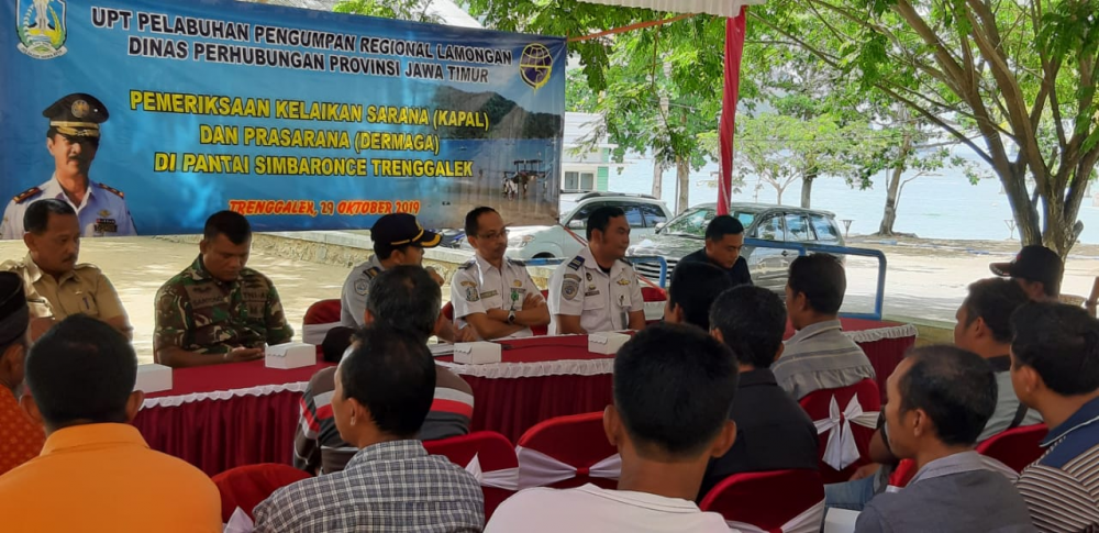 Kegiatan Pemeriksaan Kelaiklautan Kapal dan Sarana Prasarana (Dermaga) di Pantai Simborance Trenggalek