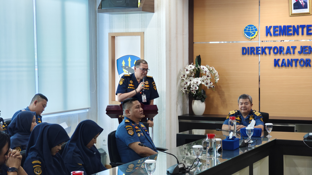 PELEPASAN PURNA BAKTI KEPALA SEKSI BIMBINGAN USAHA KEPELABUHANAN KANTOR KSOP KELAS I DUMAI
