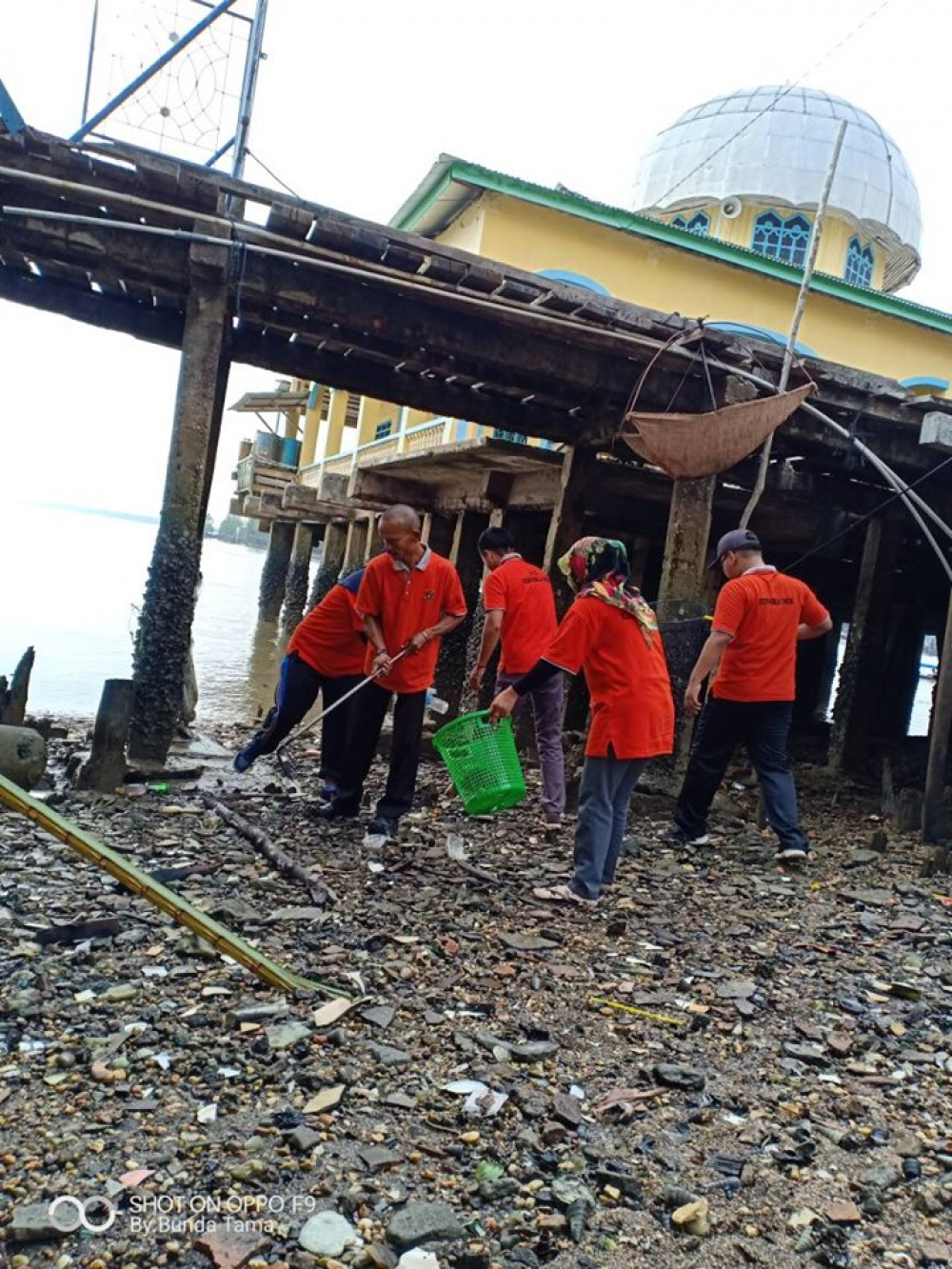 BERSIH LINGKUNGAN