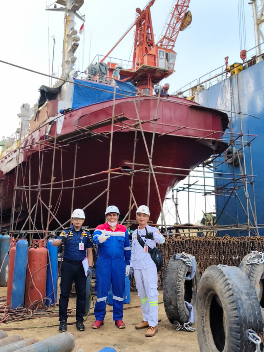 "Langkah Proaktif Menuju Keselamatan Pelayaran: Marine Inspector dan Petugas Wilker Ujung Piring Kantor UPP Telaga Biru Laksanakan Pemeriksaan Kapal TB Balongan I"