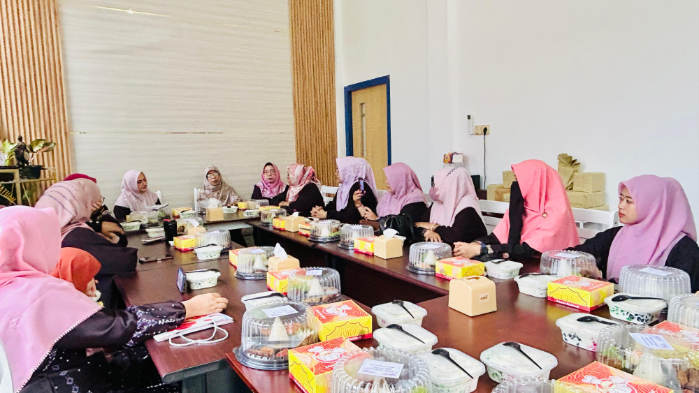 PERTEMUAN RUTIN BULANAN DHARMA WANITA PERSATUAN KANTOR KSOP KELAS I DUMAI