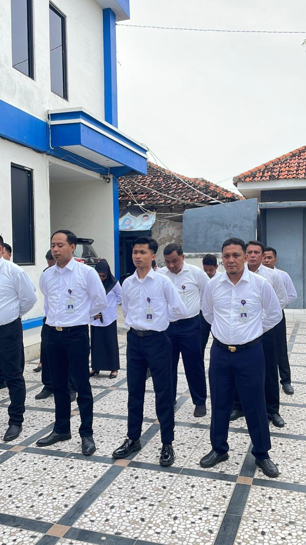 "Khidmat dan Bermakna: Kantor UPP Telaga Biru Laksanakan Upacara Peringatan Hari Pahlawan 2025"