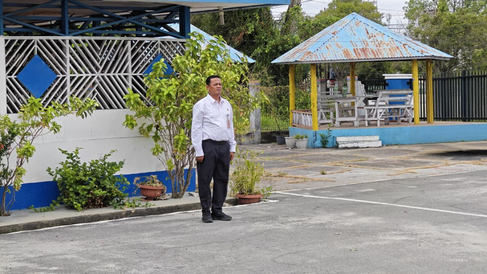 UPACARA BENDERA DALAM RANGKA MEMPERINGATI HARI PAHLAWAN TAHUN 2025 DI KANTOR KSOP KELAS I DUMAI
