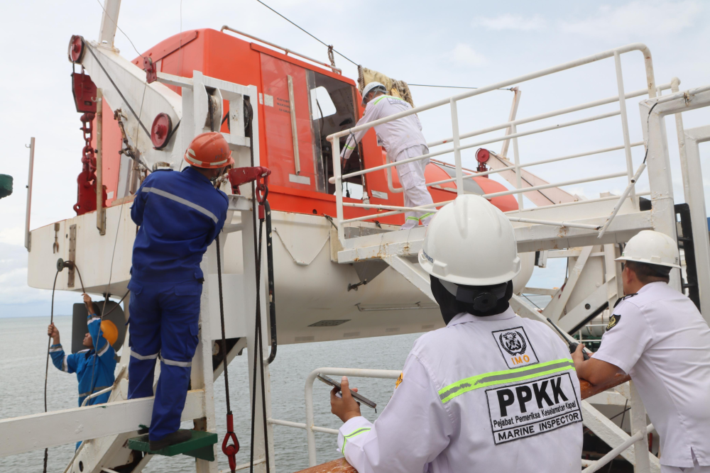 Ditjen Perhubungan Laut Pastikan Kelaiklautan Kapal Penumpang Melalui Uji Petik Serentak Jelang Nataru 2025/2026