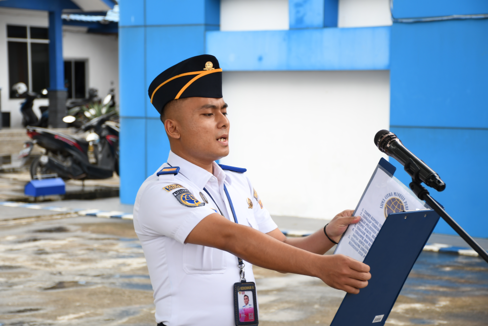 Kabag TU Pimpin Apel Pagi, Tekankan Disiplin Kehadiran dan Rasa Syukur dalam Bekerja