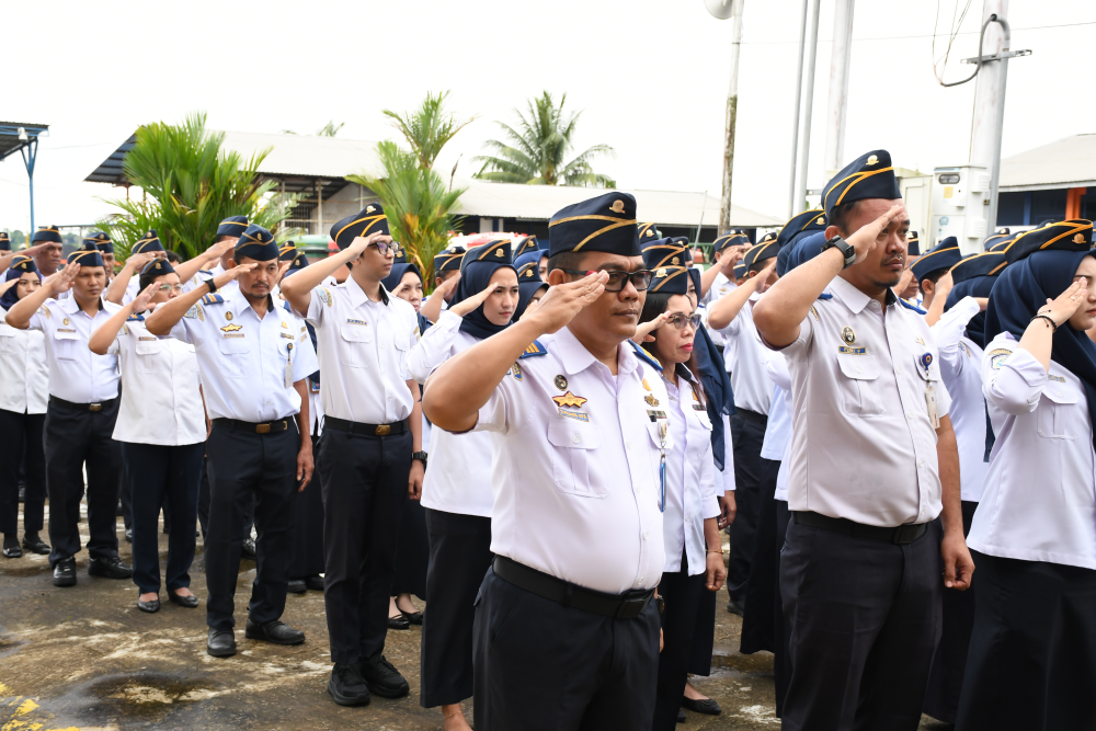 Kabag TU Pimpin Apel Pagi, Tekankan Disiplin Kehadiran dan Rasa Syukur dalam Bekerja