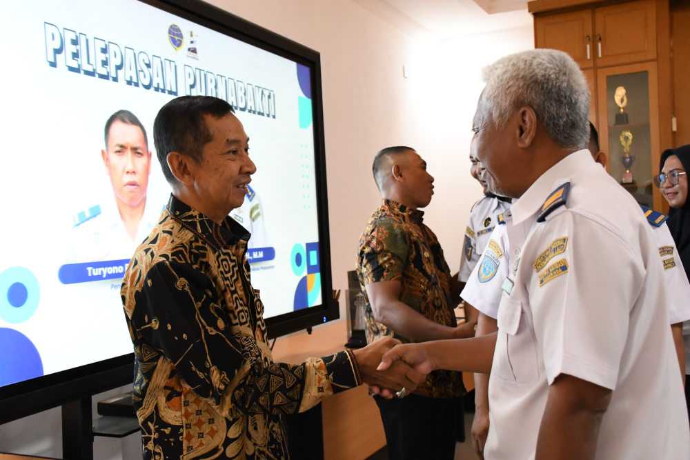 Penuh Haru, Kadisnav Samarinda Lepas Dua Pegawai Purnabakti dengan Pengabdian Puluhan Tahun