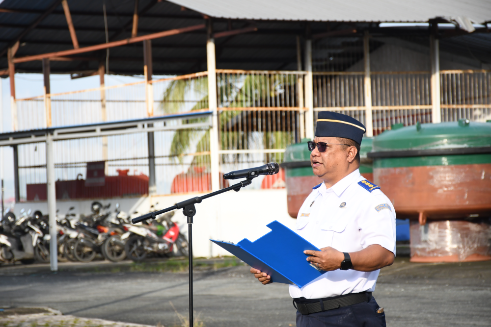 Pimpin Apel Pagi, Kabid Alur Disnav Samarinda Imbau Efisiensi Energi dan Penguatan Integritas Pegawai