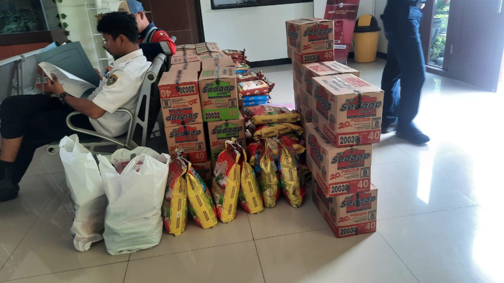 KSOP Kelas IV Probolinggo Mengirimkan Bantuan Logistik untuk Korban Banjir Aceh, Sumatera Utara, Dan Sumatera Barat