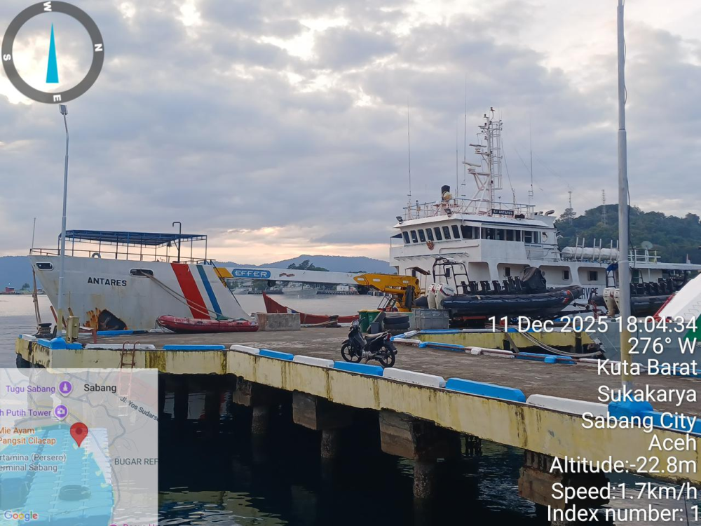 KN Antares Tetap Siaga Mendukung Penyaluran Bantuan Logistik di Aceh