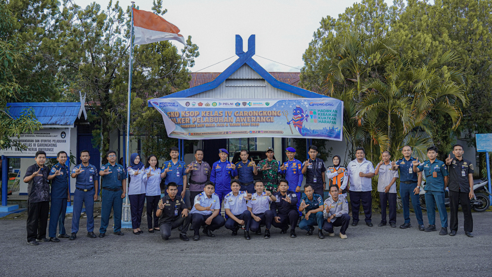 KSOP Kelas IV Garongkong Lakukan Pengawasan KM. Binaiya dan Persiapan Posko Angkutan Laut Natal 2025 dan Tahun Baru 2026 di Pelabuhan Awerange