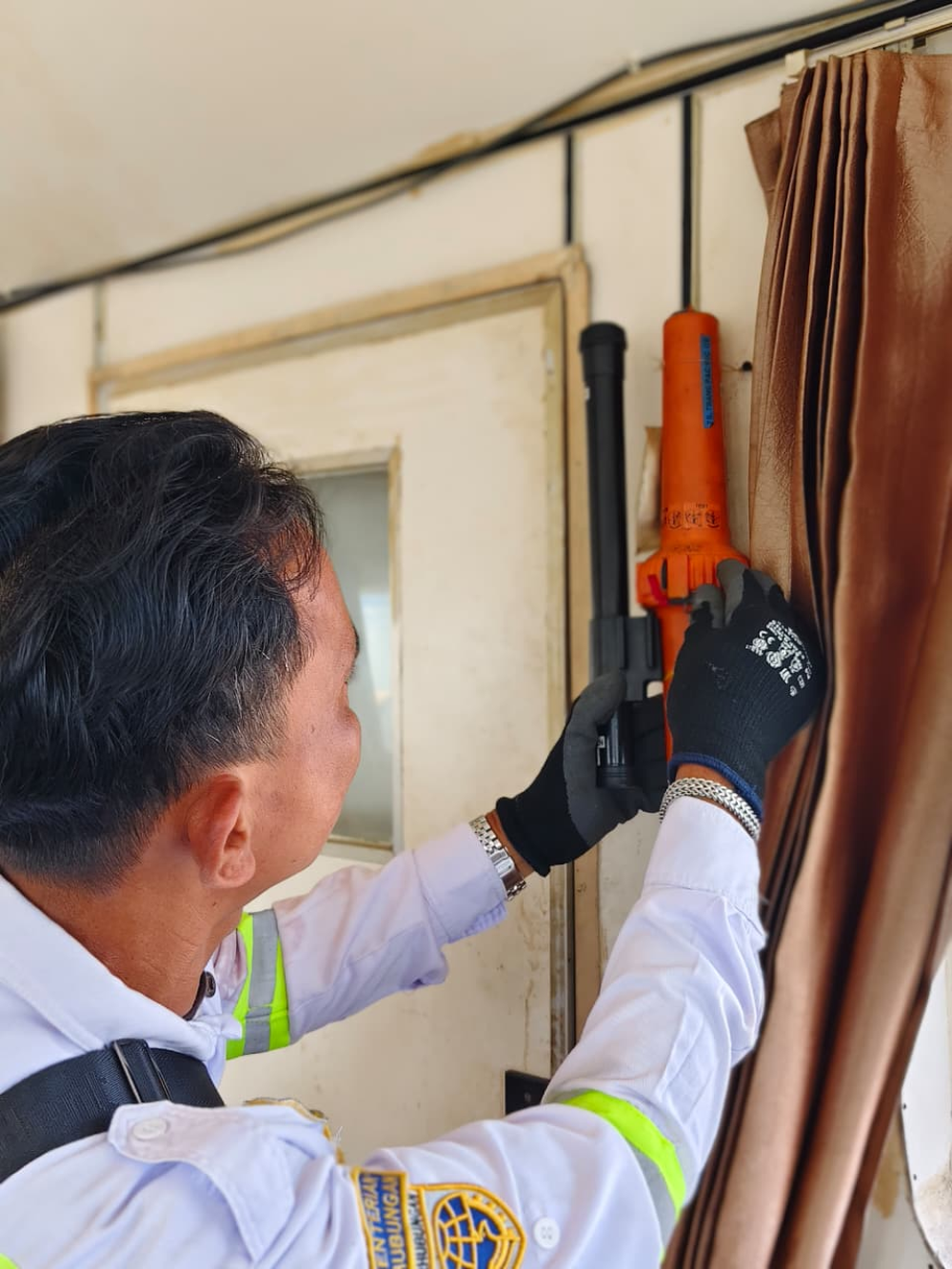 Pastikan Kelaiklautan Kapal, TB Trans Pasific 08 Jalani Pemeriksaan di Dock Adiluhung