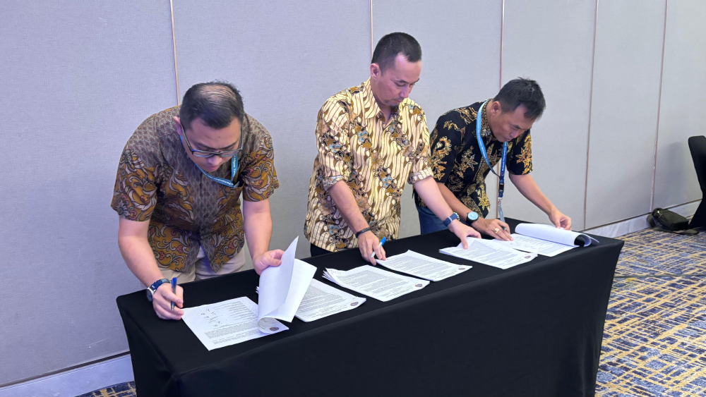 Tingkatkan Kualitas Layanan, Direktorat jenderal perhubungan laut melalui direktorat kepelabuhanan Melaksanakan Evaluasi 2 (dua) Tahunan Penundaan dan Pemanduan Kapal di gelar di surabaya