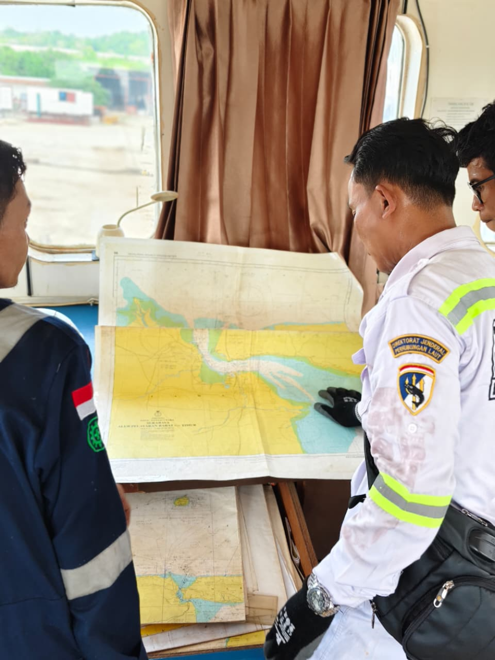 “Bukan Sekadar Cek Alat, Tapi Menjaga Nyawa di Laut: KM Anugrah Abadi Menjalani Pemeriksaan Penuh Makna”